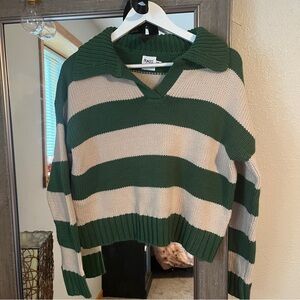 Princess Polly Forest Green and Cream V-Neck Sweater